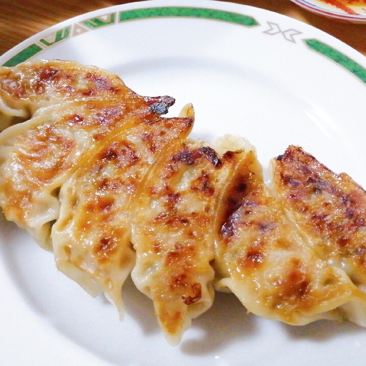 シンプルな焼き餃子